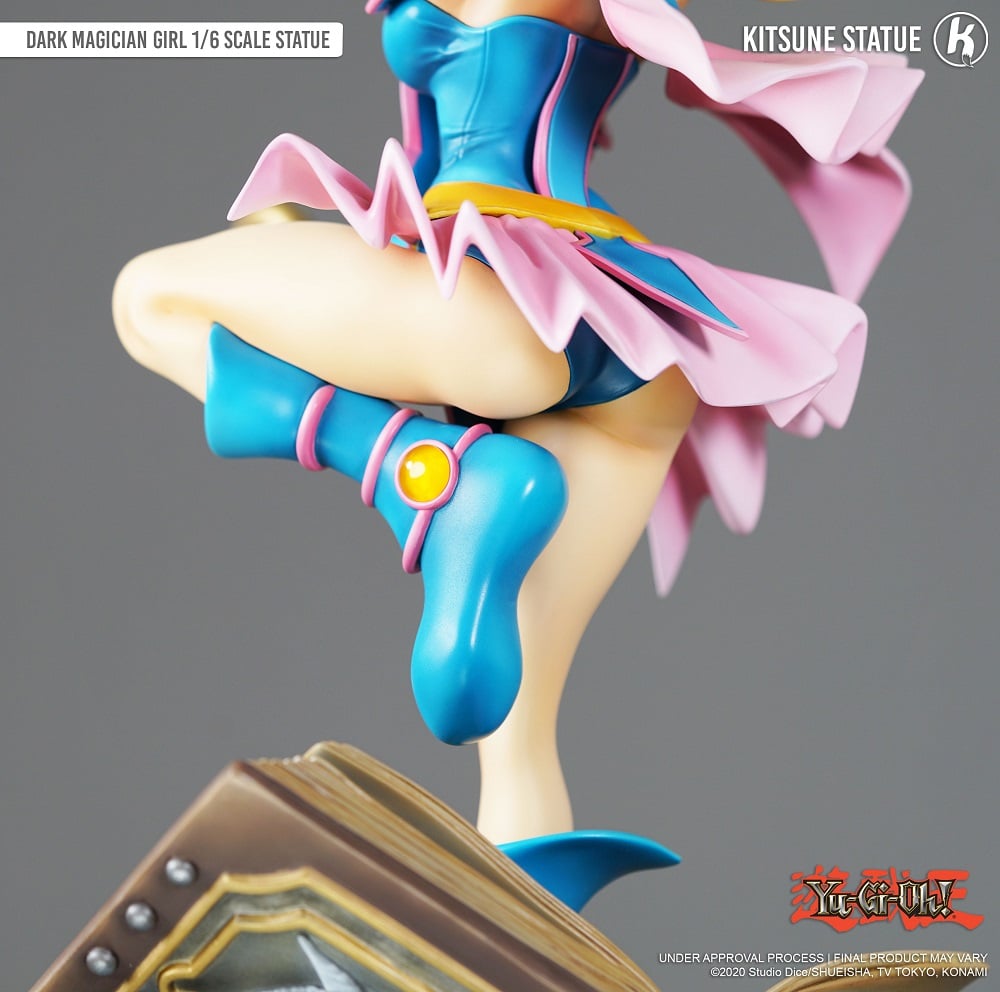 Legend Figure - Yu-Gi-Oh! - La Magicienne des Ténèbres 1/6 Statue 40cm - flash vidéo