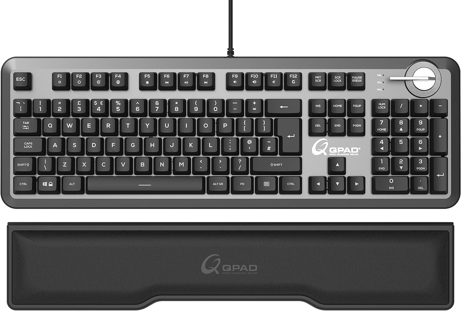 QPAD - MK-95 PRO - Clavier gaming mécanique à commutateur, avec rétro-éclairage RGB et repose-paume - disposition DE - flash vidéo