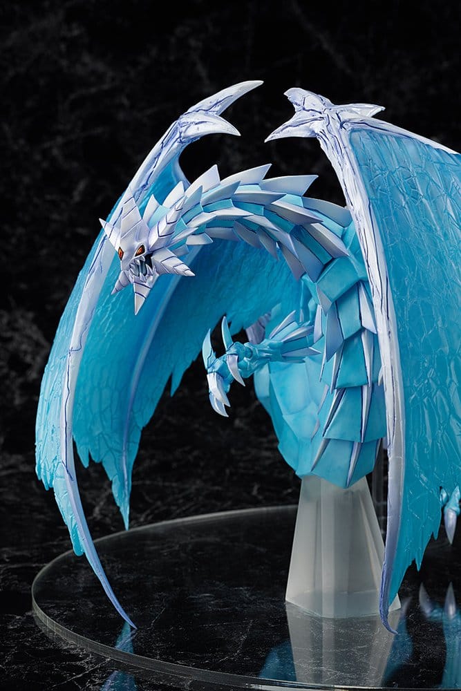 Yu-Gi-Oh! Card Game Monster Figure Collection figurine PVC Brionac, Dragon of the Ice Barrier 26 cm