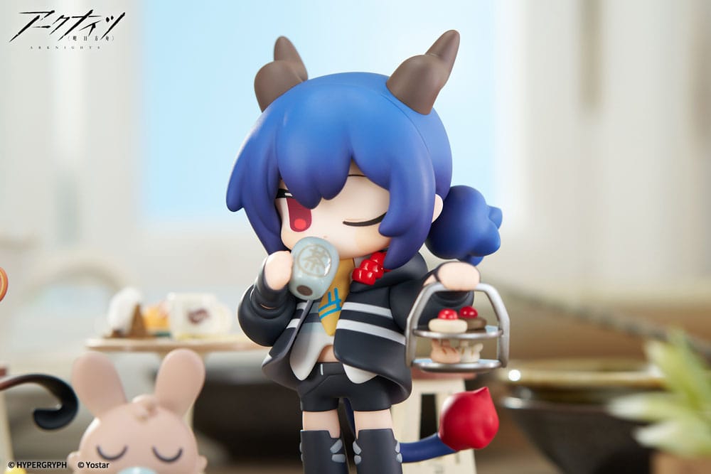 Arknights statuette PVC Would You Like A Dessert? Mini Series Ch'en 11 cm