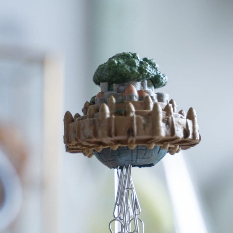 Le Château dans le ciel statuette Magnet Flying Castle 13 cm