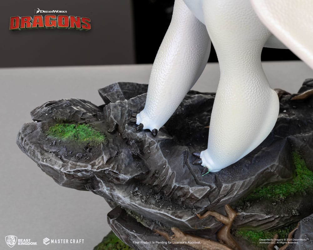 Dragons 3 statuette Master Craft Light Fury 29 cm