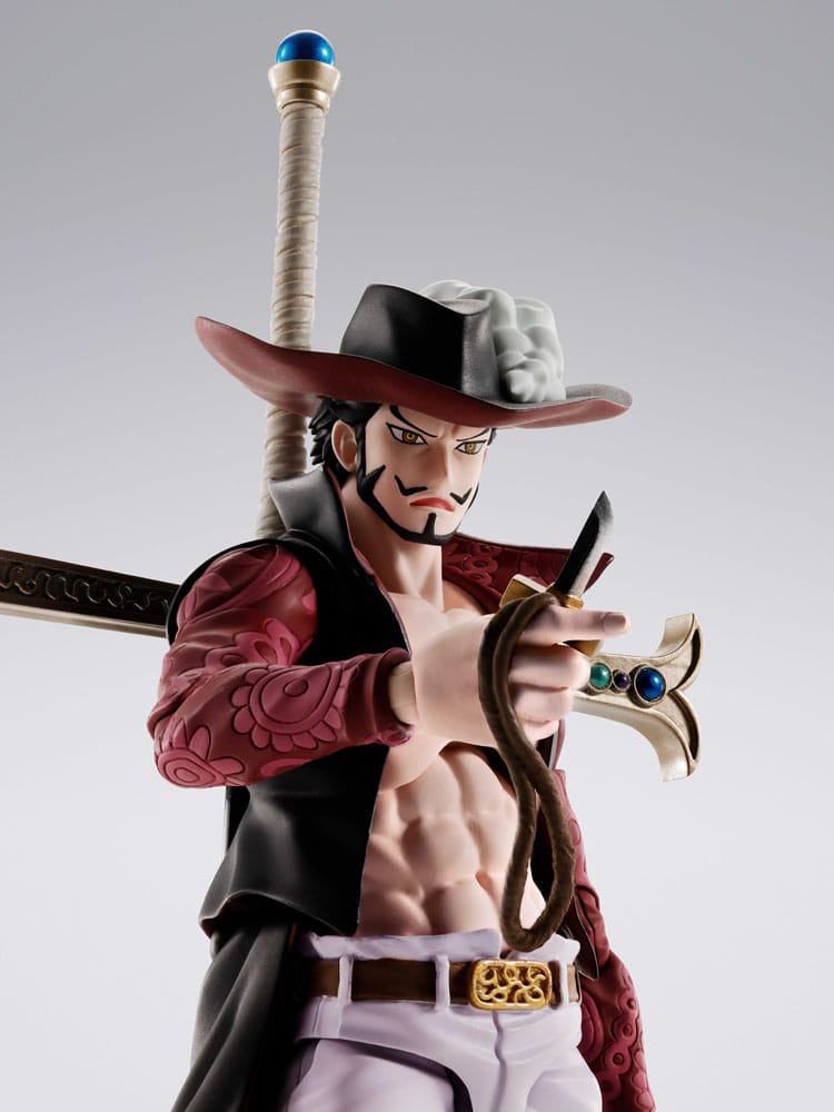 One Piece figurine S.H.Figuarts Dracule Mihawk Hawkeye 17 cm