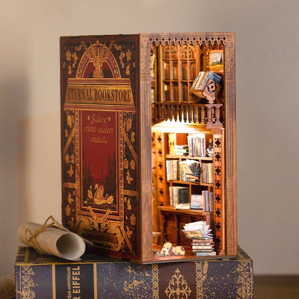 Maquette Book Nook Eternal Bookstore 23 x 11 cm