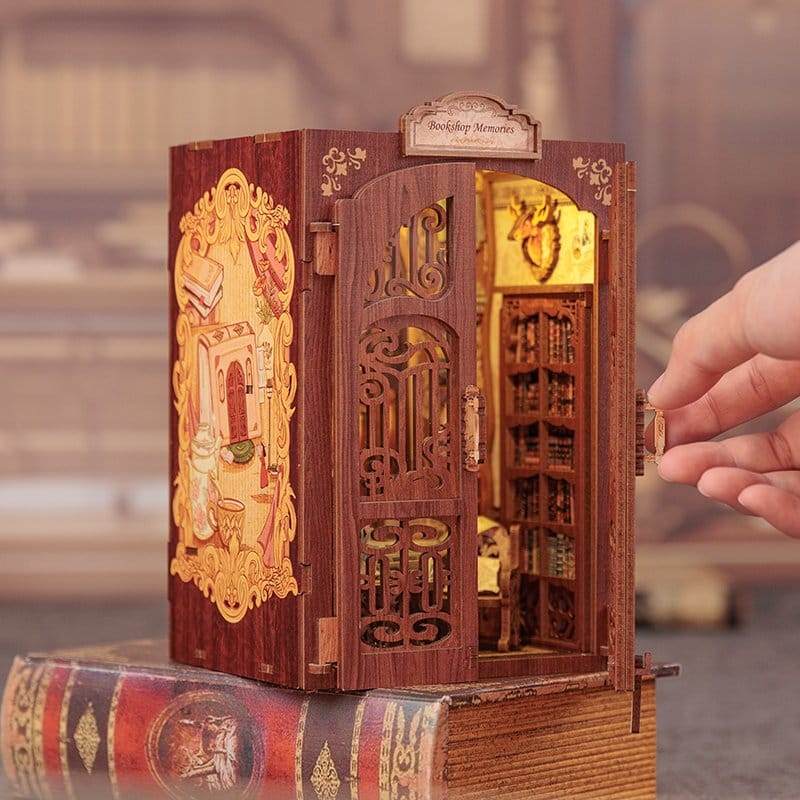 Maquette Book Nook Bookshop Memories 17 x 10 cm