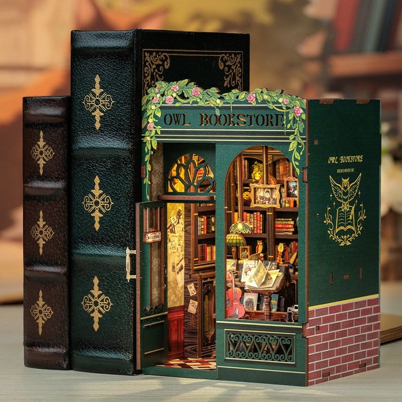 Maquette Book Nook Owl Bookstore 17 x 12 cm