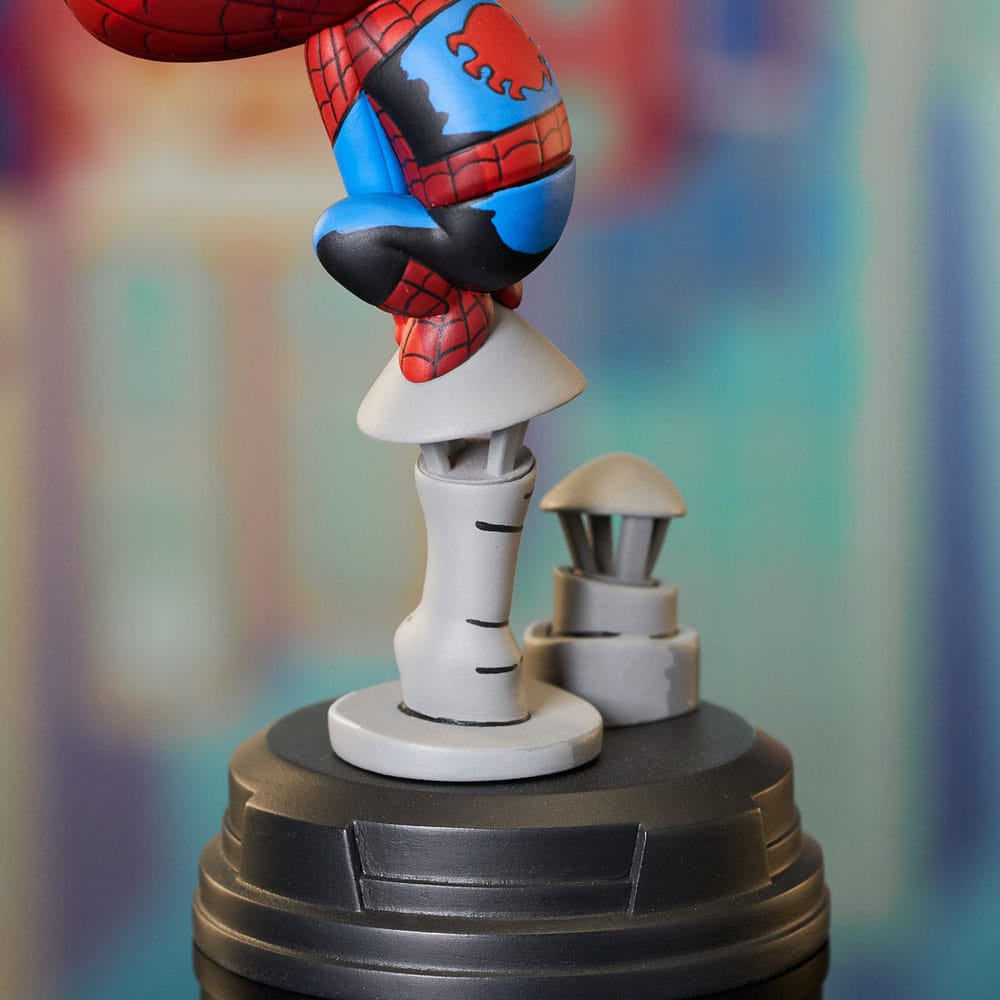 Marvel Animated statuette Spider-Man on Chimney 15 cm