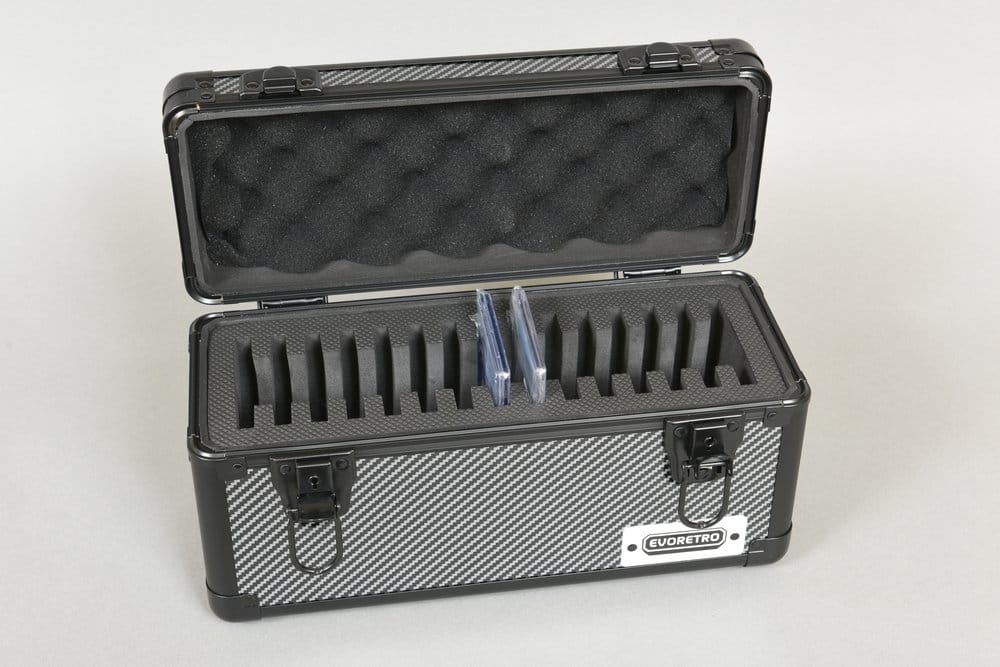 Evoretro valise TCG pour 15 Slabs Gray 33,9 x 13,4 cm