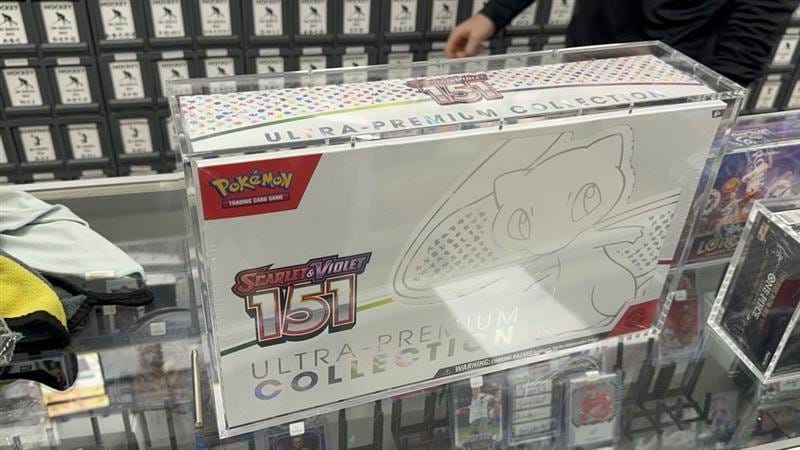 Evoretro présentoir vitrine en acrylique pour Pokemon 151 UPC Box et Mega Charizard X UPC Box 23 x 39 cm