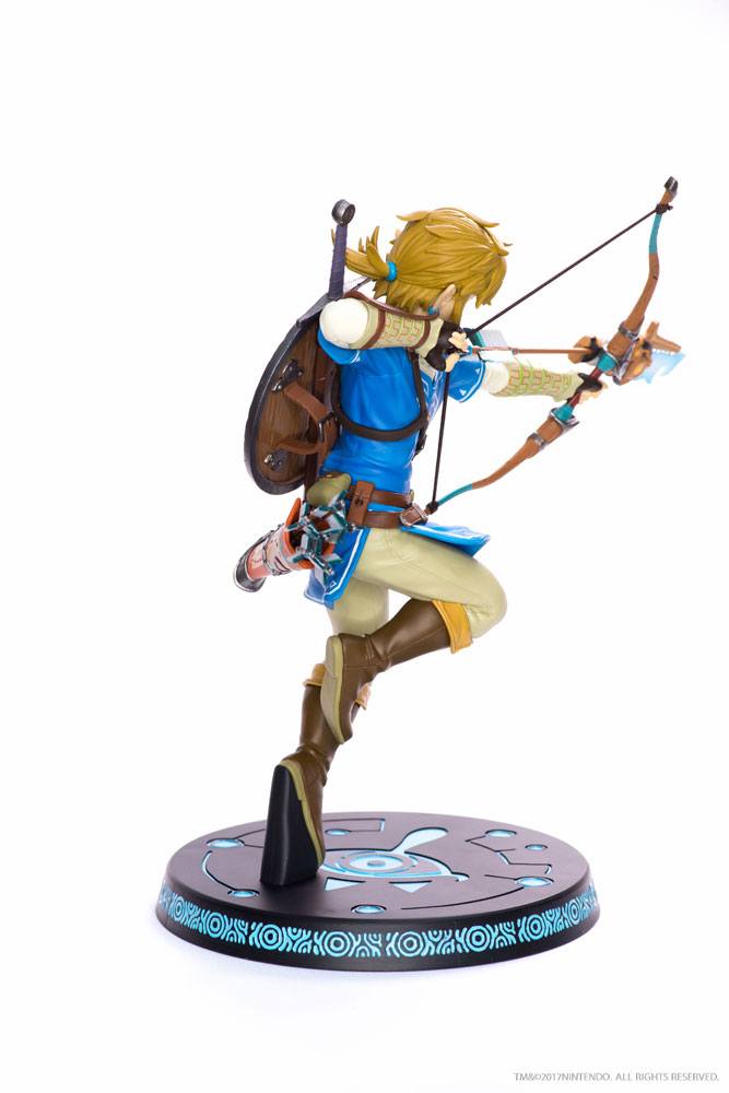 The Legend of Zelda Breath of the Wild statuette PVC Link 25 cm