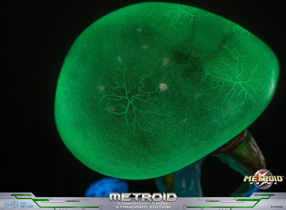 Metroid Prime figurine PVC Metroid (Standard) (Glow in the Dark) 21 cm