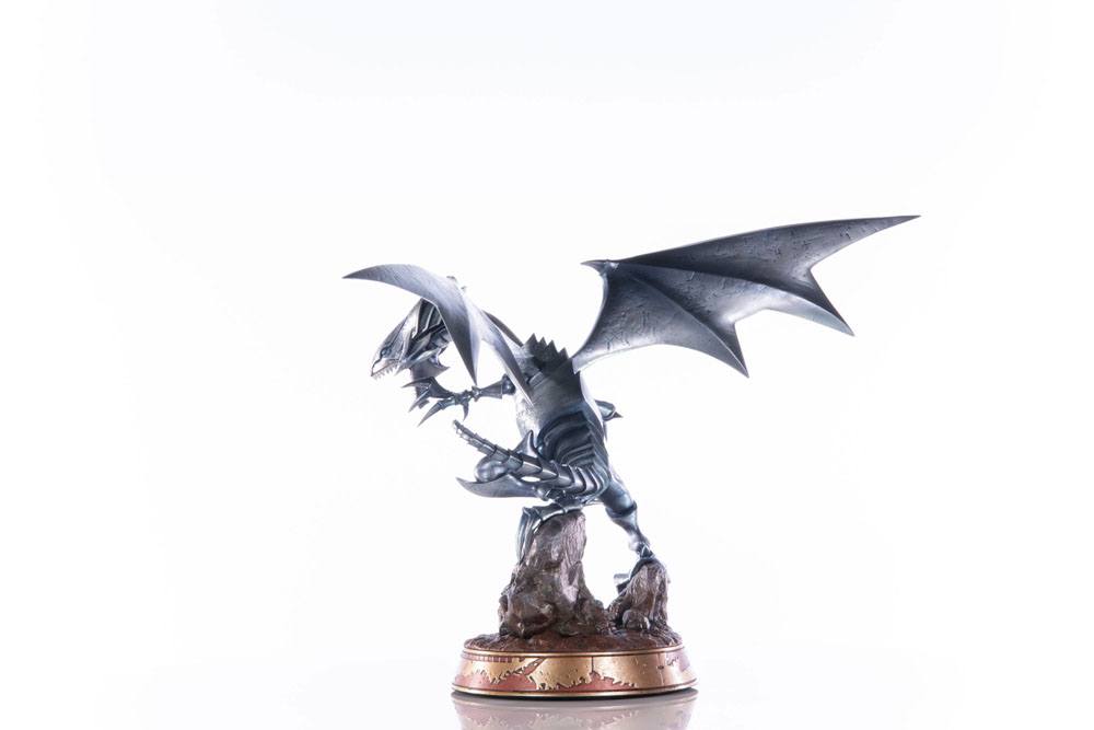 Yu-Gi-Oh! statuette PVC Blue-Eyes White Dragon Silver Edition 35 cm