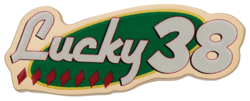 Fallout: New Vegas réplique Lucky 38 Imitation Gold Casino Set Limited Edition