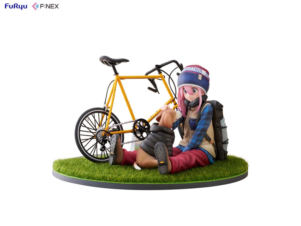 Laid Back Camp F:NEX statuette PVC 1/7 Nadeshiko Kagamihara 13 cm