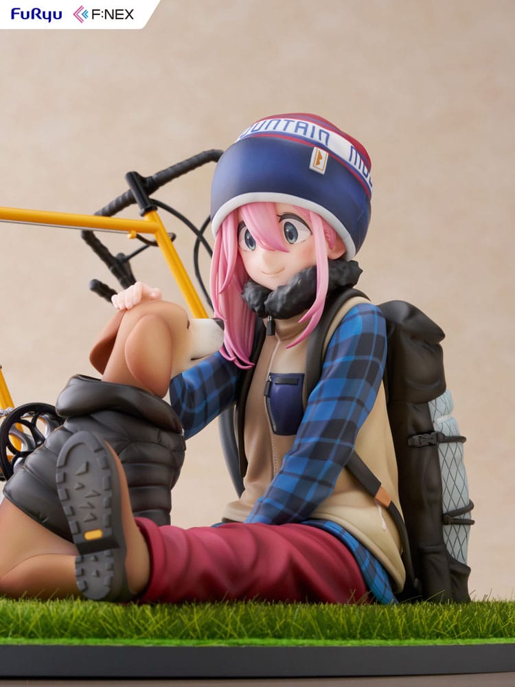 Laid Back Camp F:NEX statuette PVC 1/7 Nadeshiko Kagamihara 13 cm