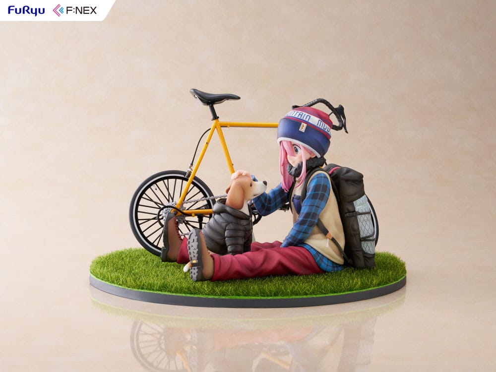 Laid Back Camp F:NEX statuette PVC 1/7 Nadeshiko Kagamihara 13 cm
