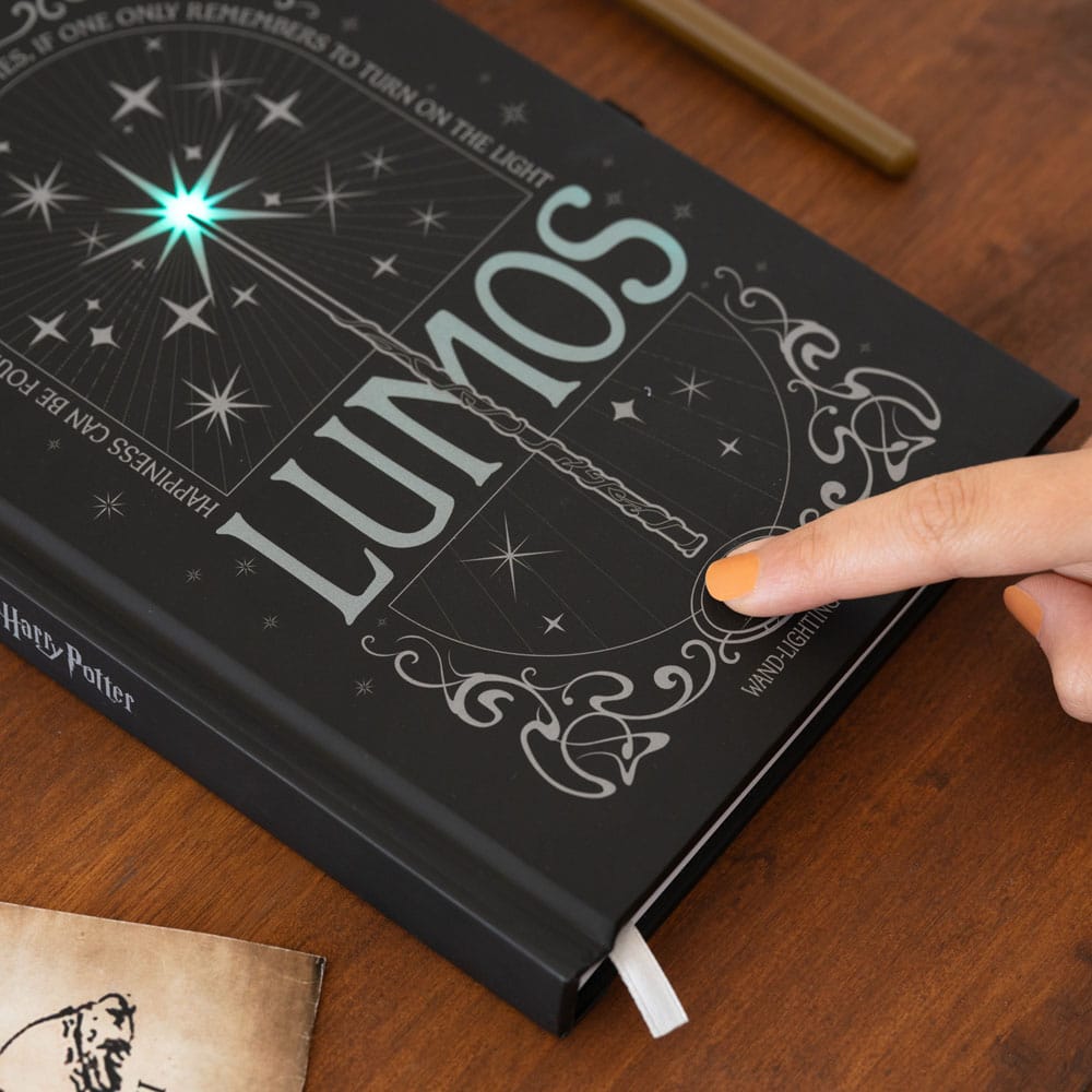Harry Potter carnet de notes A5 Premium avec la lumière Lumos Maxima