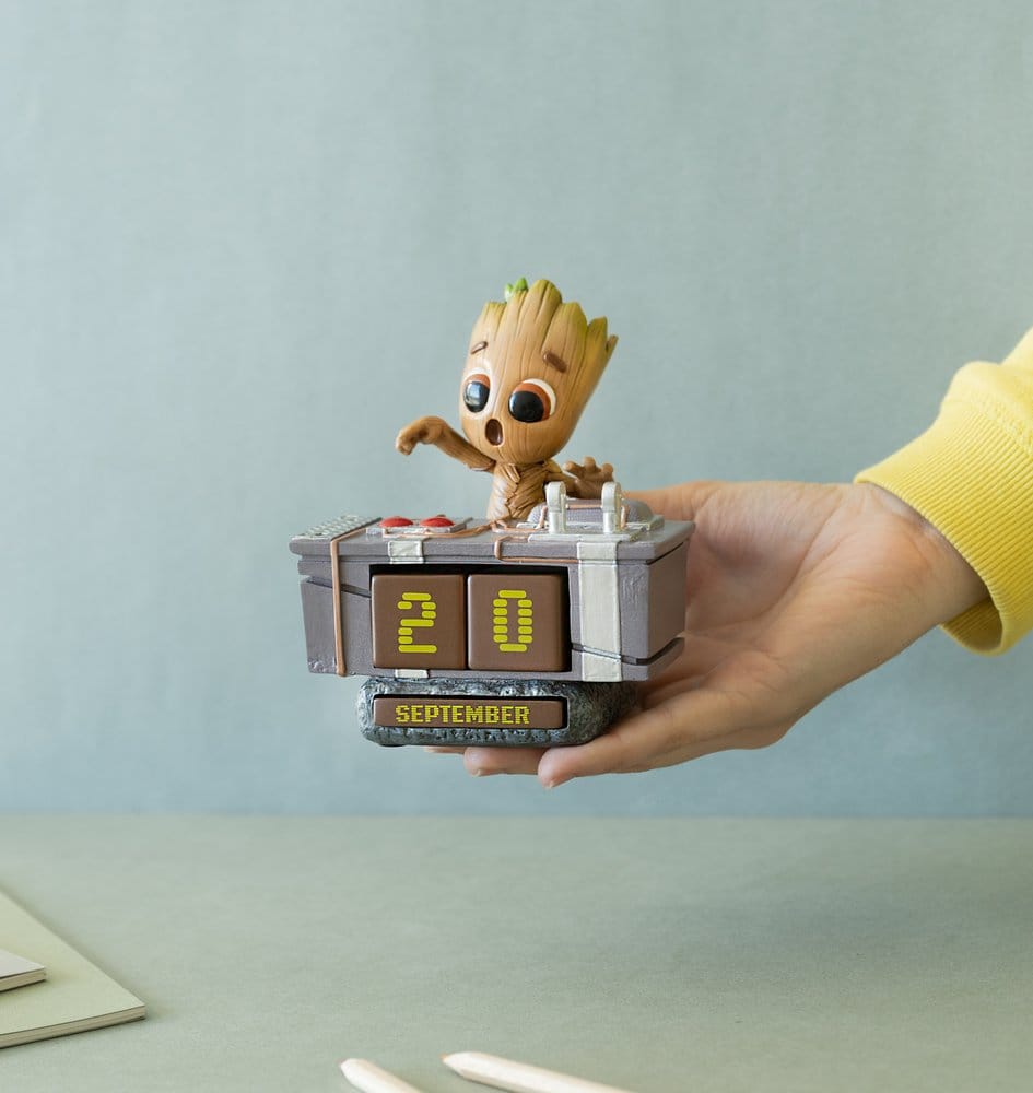 Marvel - Calendrier Perpétuel 3D "Groot Bouton de la Mort"
