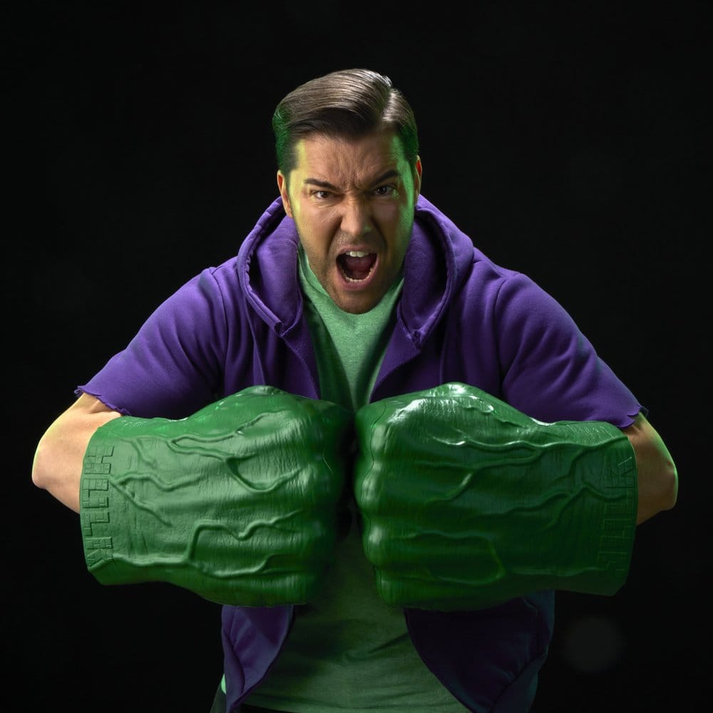 The Incredible Hulk Marvel Legends Poings de Cosplay Premium