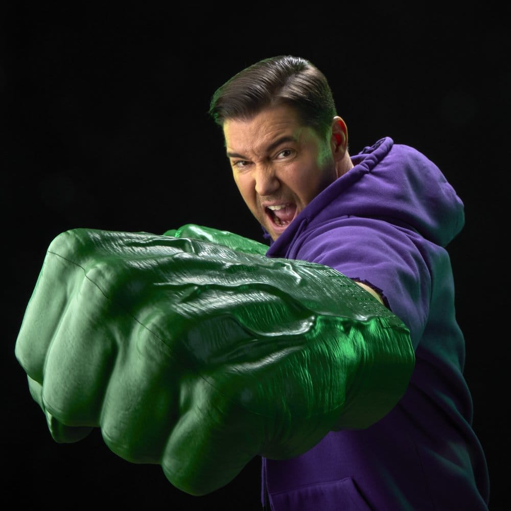 The Incredible Hulk Marvel Legends Poings de Cosplay Premium