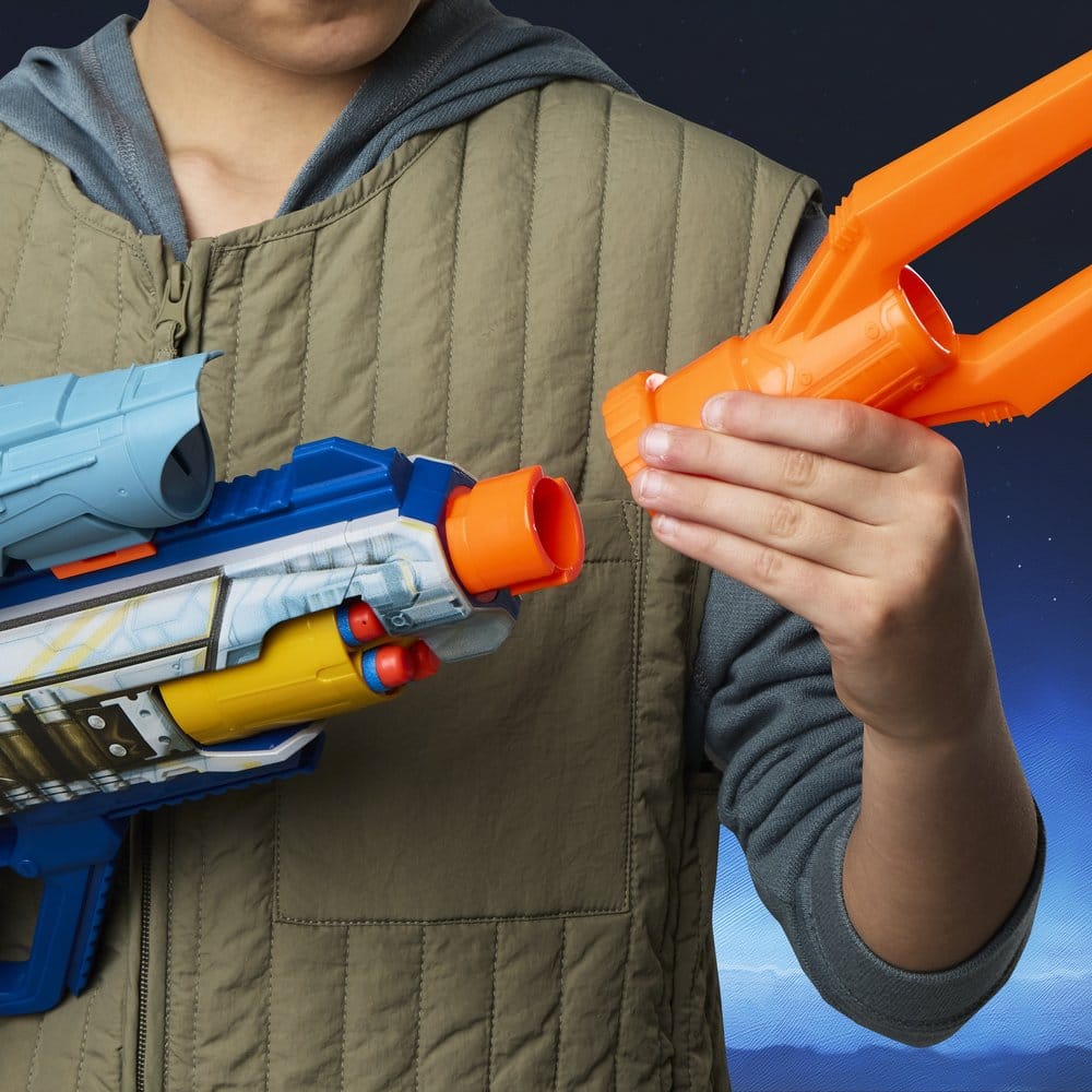 Star Wars: The Mandalorian and Grogu NERF blaster à fléchettes The Mandalorian