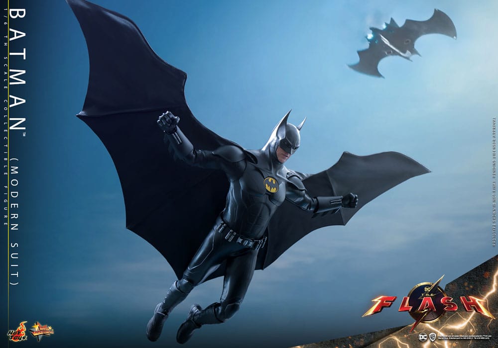The Flash figurine Movie Masterpiece 1/6 Batman (Modern Suit) 30 cm