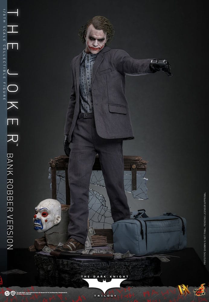 The Dark Knight figurine DX 1/6 The Joker (Bank Robber Version) 30 cm