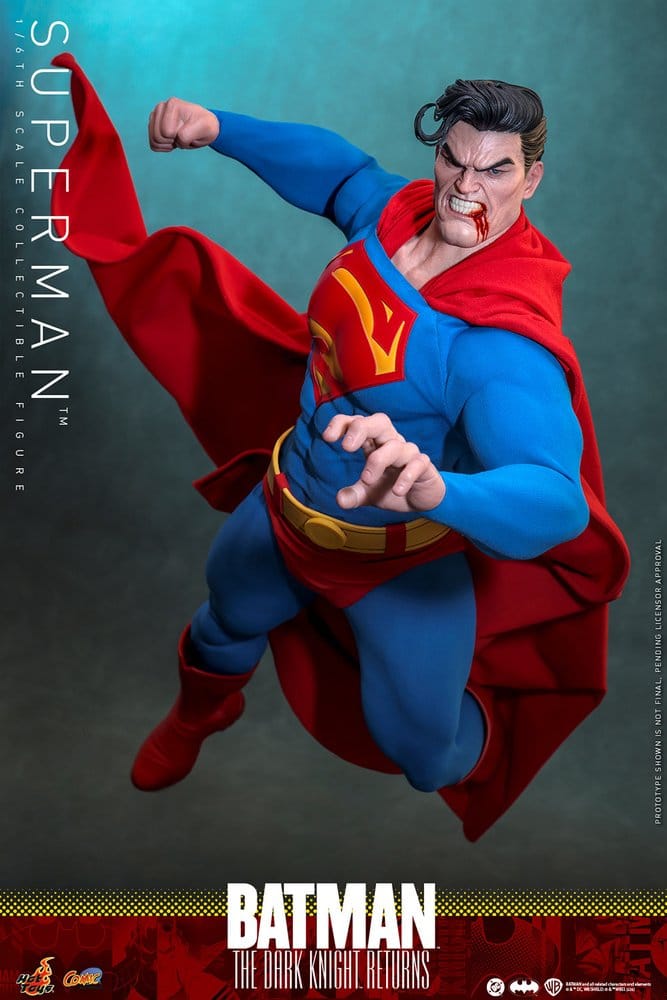 Batman: The Dark Knight Returns figurine Comic Masterpiece 1/6 Superman 34 cm