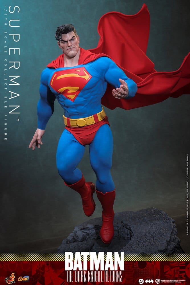 Batman: The Dark Knight Returns figurine Comic Masterpiece 1/6 Superman 34 cm