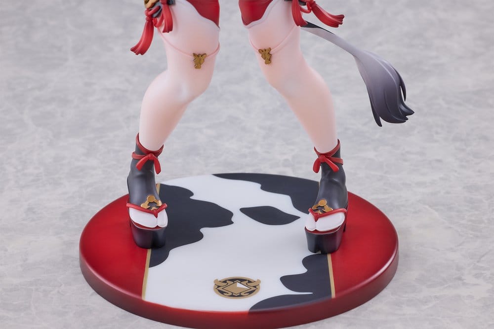 Original Character Figurine PVC 1/6 Ushi-chan Illustration by u-suke 28 cm