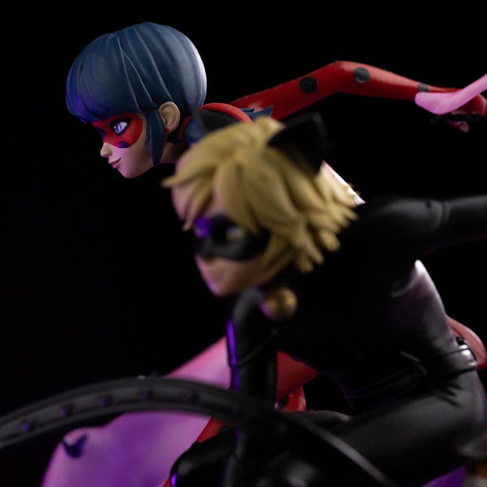 Miraculous statuette 1/10 Deluxe Art Scale Lady Bug and Cat Noir Signed Edition 23 cm
