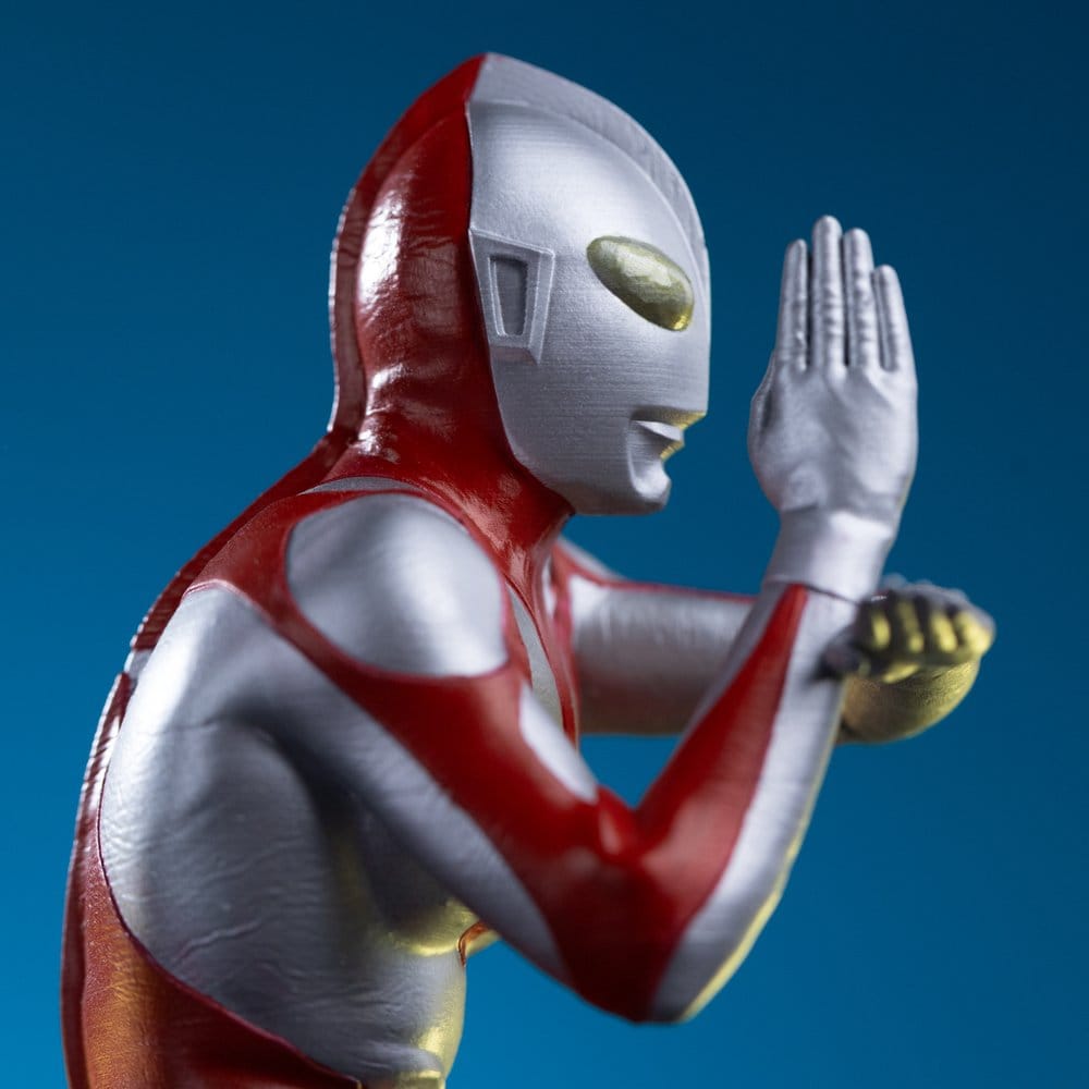 Ultraman statuette 1/10 Art Scale Ultraman 18 cm