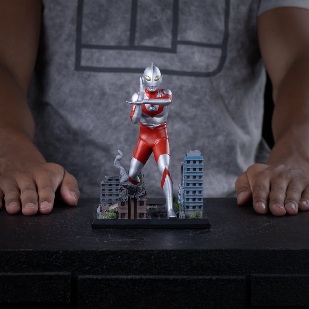 Ultraman statuette 1/10 Art Scale Ultraman 18 cm