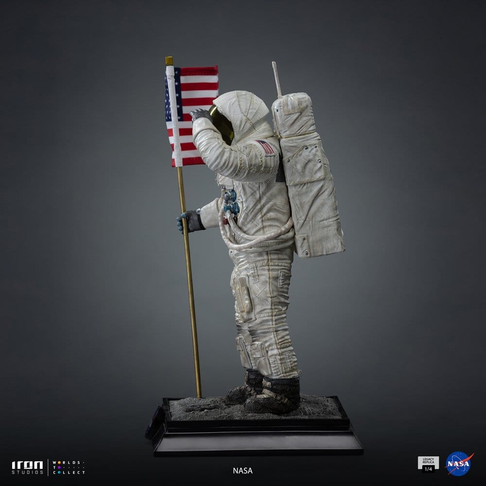 NASA statuette 1/4 Legacy Replica Apollo 11 Astronaut 58 cm