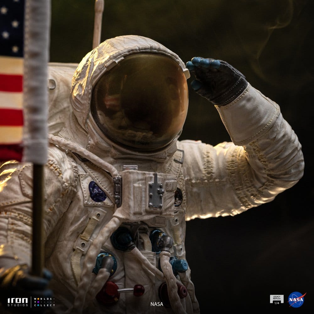 NASA statuette 1/4 Legacy Replica Apollo 11 Astronaut 58 cm