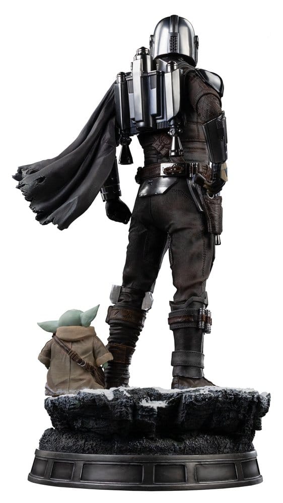 The Mandalorian & Grogu statuette 1/4 Legacy Replica The Mandalorian and Grogu 57 cm