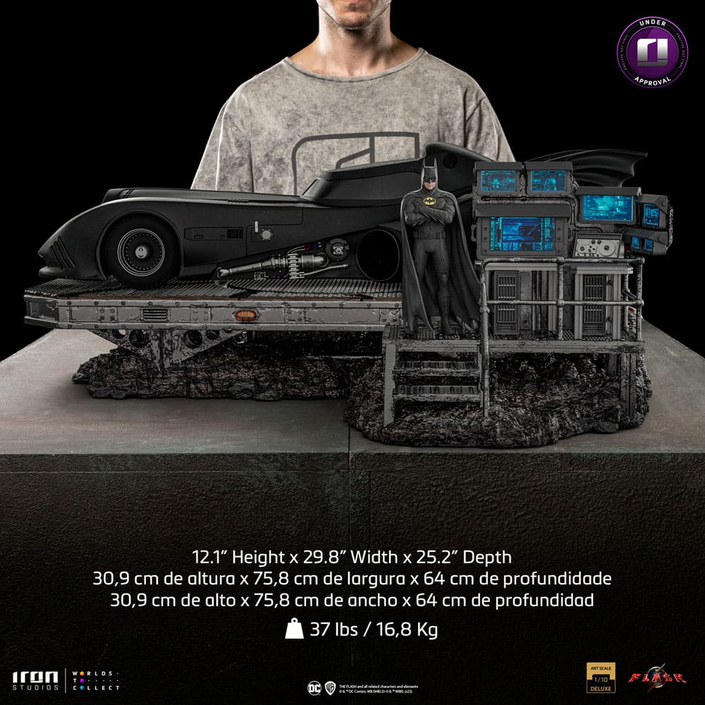 DC Comics statuette Art Scale Deluxe 1/10 The Flash Movie Batmobile 31 cm