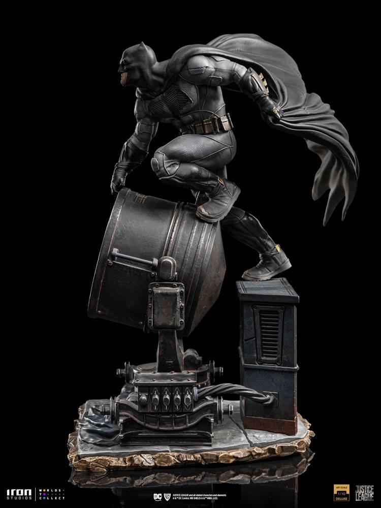 Zack Snyder's Justice League statuette 1/10 Deluxe Art Scale Batman on Batsignal 28 cm