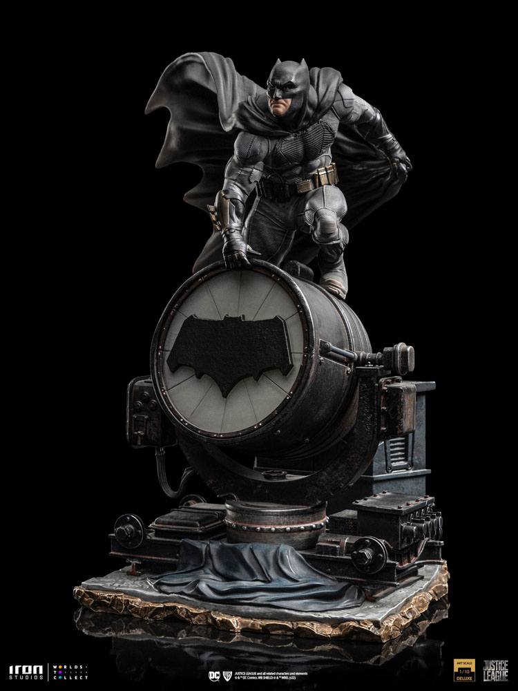 Zack Snyder's Justice League statuette 1/10 Deluxe Art Scale Batman on Batsignal 28 cm