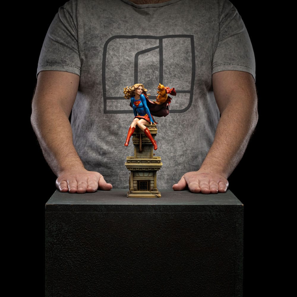 Iron Studios - Art Scale 1/10 - DC Comics Series 8 - Supergirl Statue 25cm