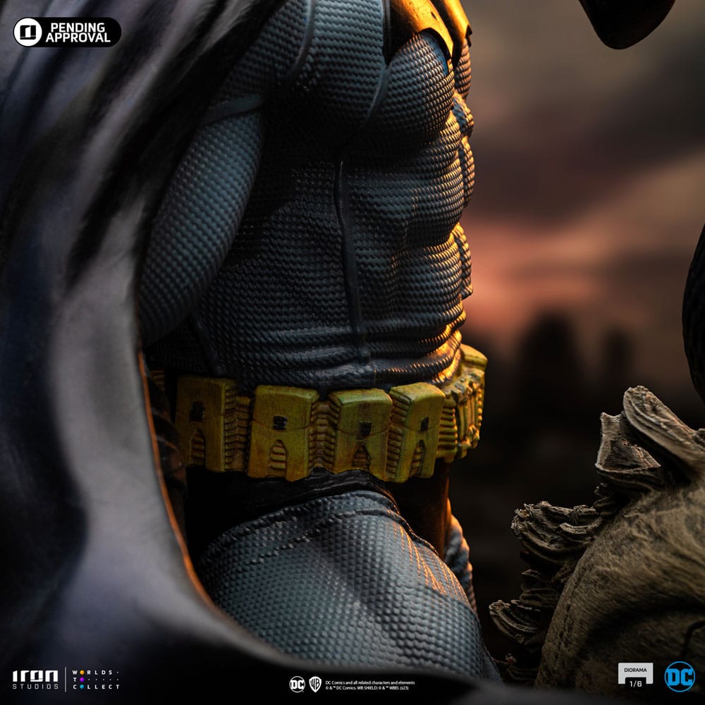 Iron Studios - Sixth Scale Diorama 1/6 - DC Comics - Batman et Catwoman Statue 32cm