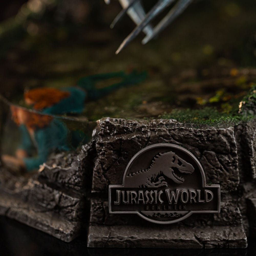 Jurassic World: Dominion statuette 1/20 Demi Art Scale Therizinosaurus 29 cm