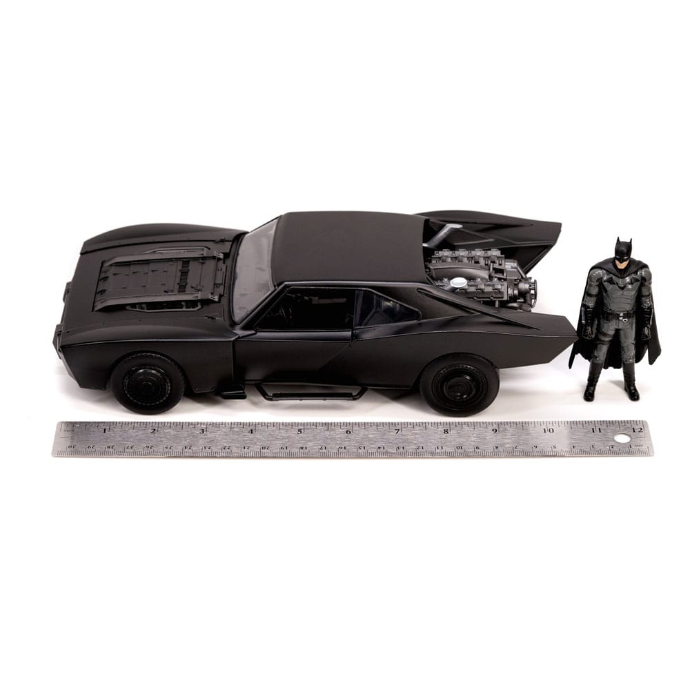 Batman 2022 1/18 Hollywood Rides 2022 Batmobile métal avec figurine