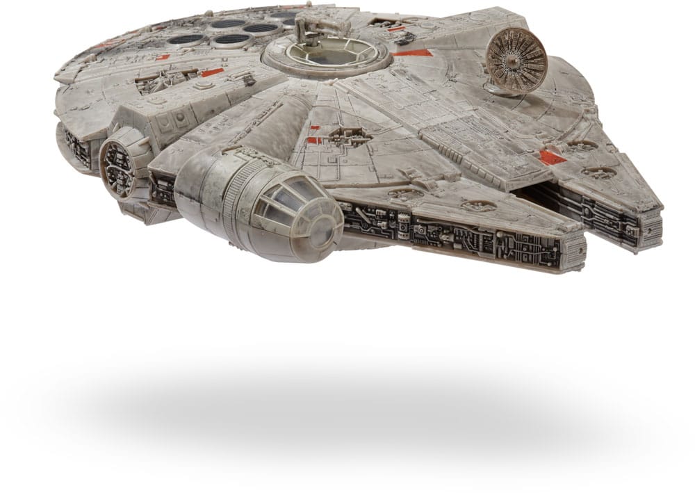 Star Wars feature véhicule avec figurines Millennium Falcon 23 cm