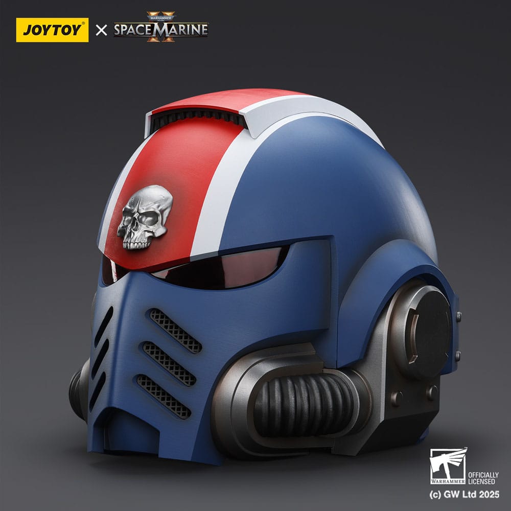 Warhammer 40,000: Space Marine 2 replique Ultramarines Lieutenant Titus casque 30 cm