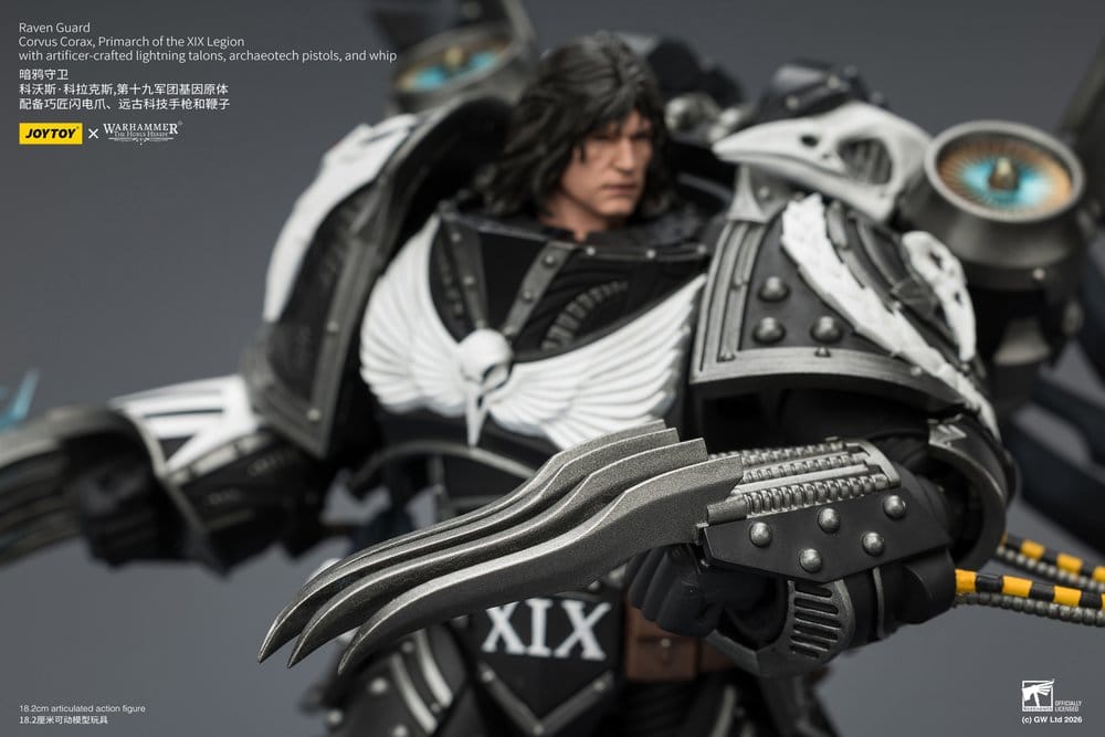 Warhammer 40,000 figurine Raven Guard Corvus Corax, Primarch of the XIX Legion 18 cm