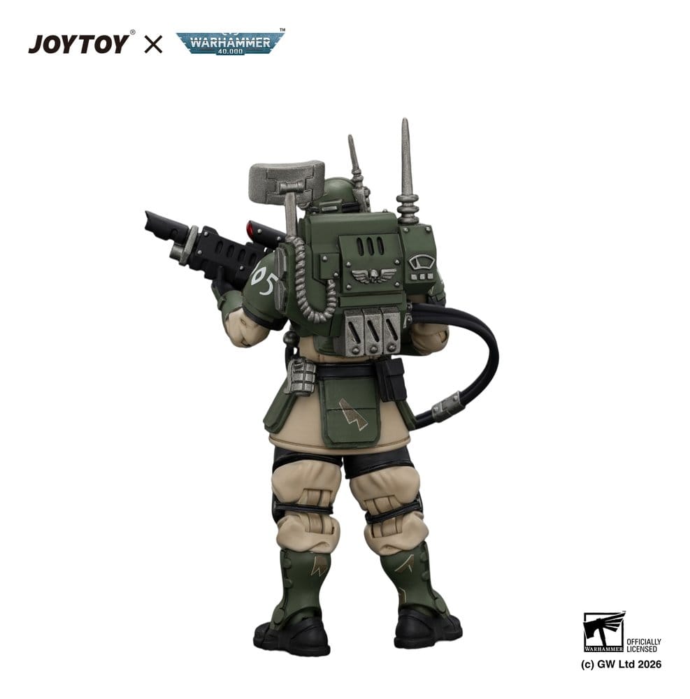 Warhammer figurine Astra Militarum Kasrkin 3 with Hot-shot Lasgun and Vox-caster