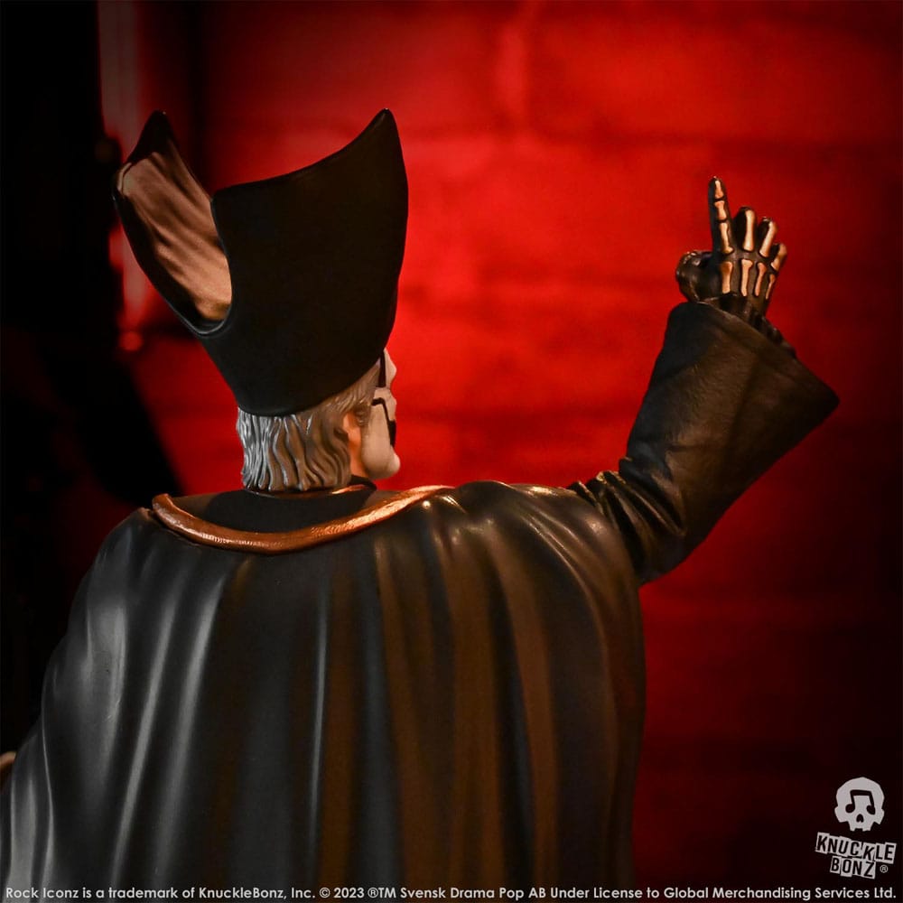 Ghost statuette Rock Iconz 1/9 Papa Emeritus IV (Black Robes) 22 cm