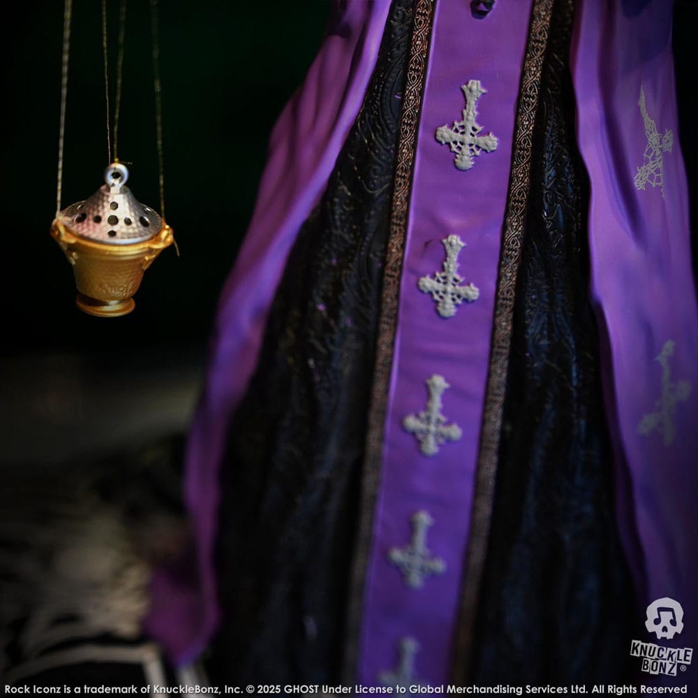 Ghost statuette Rock Iconz Papa V Perpetua Purple Robes 22 cm