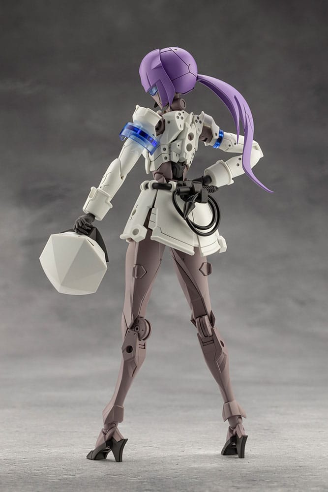 Megalomaria Unlimited Universe figurine Plastic Model Kit Vanguard Leader 16 cm